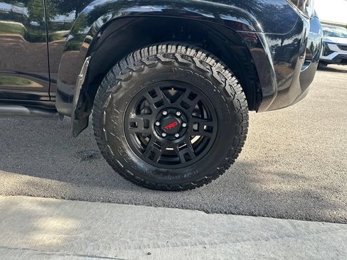 Used 2023 Toyota 4Runner TRD Off-Road Premium w/ Off Road Premium Plus Package AWD/4WD image 14