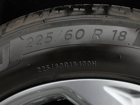 Used 2024 Ford Escape ST-Line w/ Tech Pack #1 FWD image 37