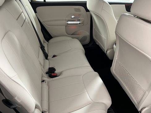 New 2026 Mercedes-Benz GLB 250 4MATIC image 25