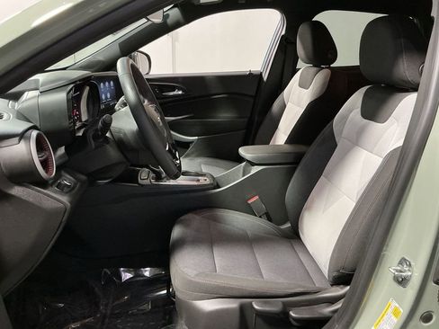 Used 2024 Chevrolet Trax RS w/ Driver Confidence Package image 21