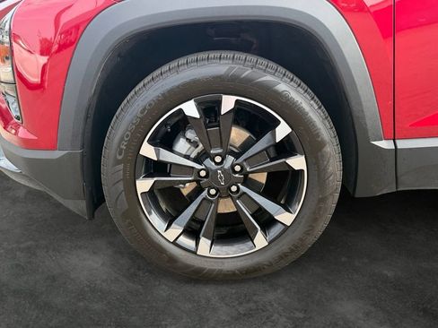 Certified 2025 Chevrolet Equinox RS w/ Safety and Technology Package AWD/4WD image 4