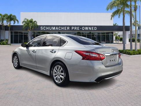 Used 2016 Nissan Altima 2.5 S w/ Power Driver Seat Package image 5