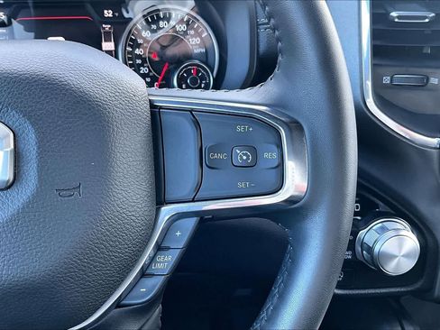 Used 2024 RAM 1500 Laramie image 26
