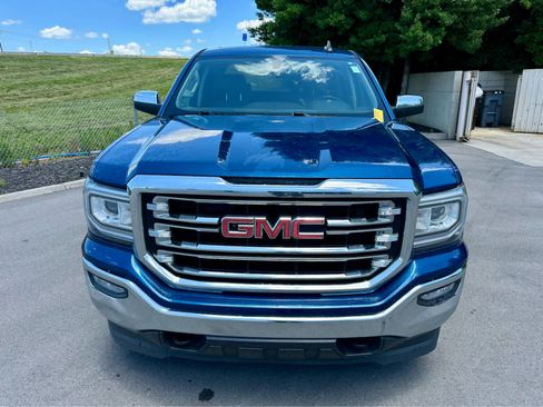 Used 2018 GMC Sierra 1500 SLT w/ SLT Premium Package AWD/4WD image 2