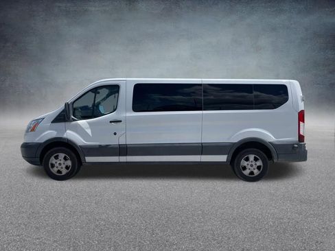 Used 2017 Ford Transit 350 XLT RWD image 3