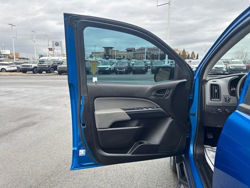 Used 2021 Chevrolet Colorado W/T w/ Custom Special Edition image 26