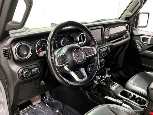 Used 2021 Jeep Wrangler Unlimited Sahara image 17