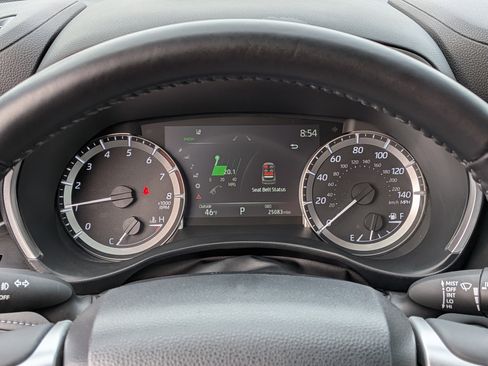 Certified 2023 Toyota Highlander XLE image 40