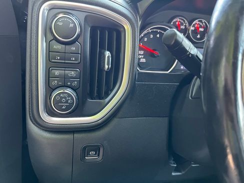 Used 2019 Chevrolet Silverado 1500 LT Trail Boss image 29