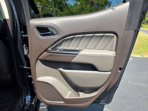 Used 2022 GMC Canyon Denali RWD image 22