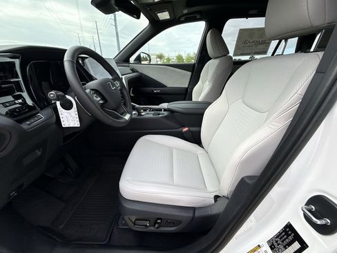 New 2026 Lexus TX 350 AWD image 30