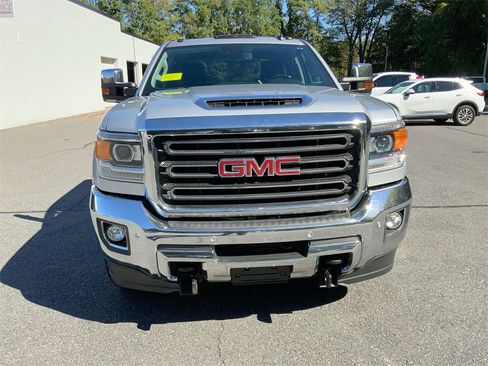 Certified 2019 GMC Sierra 2500 SLT w/ Duramax Plus Package image 41