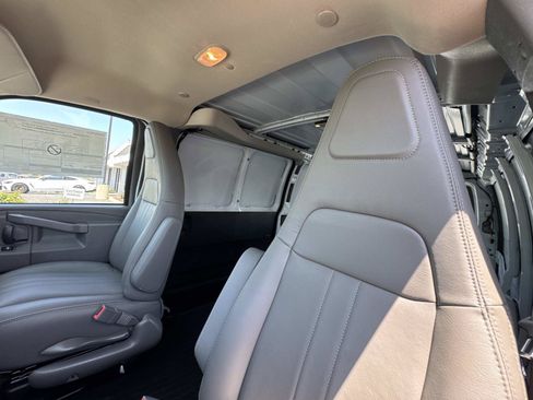 New 2026 GMC Savana 2500 w/ Driver Convenience Package RWD image 19