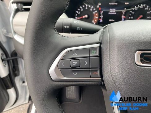 Used 2026 Jeep Compass Limited AWD/4WD image 36
