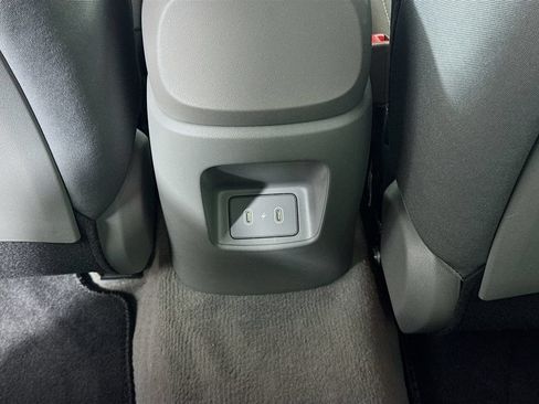 Certified 2025 Hyundai Elantra Sport FWD image 35