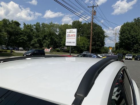 Used 2019 Ford Escape SEL AWD/4WD image 10