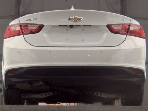 Used 2024 Chevrolet Malibu LT FWD image 3