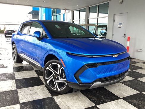 New 2026 Chevrolet Equinox EV LT w/ Convenience Package II image 7