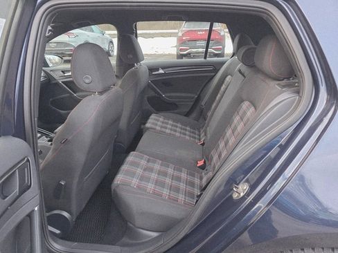 Used 2015 Volkswagen GTI SE image 17