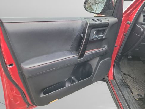 Used 2021 Toyota 4Runner TRD Off-Road Premium image 9