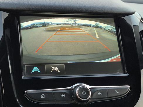 Used 2017 Chevrolet Cruze Premier image 25