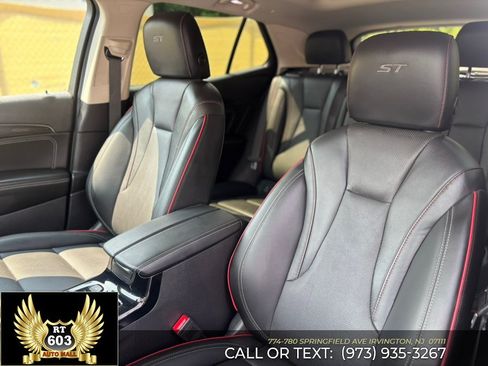 Used 2023 Buick Envision Essence w/ Sport Touring Package FWD image 19