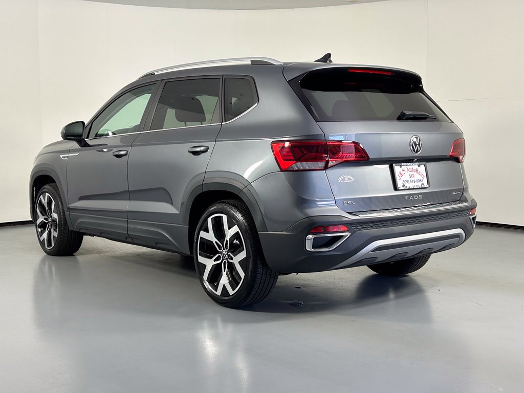 Used 2023 Volkswagen Taos SEL AWD/4WD image 5
