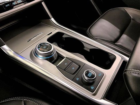 Certified 2021 Ford Explorer XLT w/ Equipment Group 202A image 16