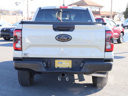 Certified 2025 Ford Ranger Lariat w/ Black Appearance Package image 5