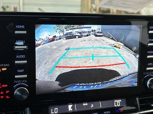 Used 2023 Toyota Sienna XLE FWD image 20