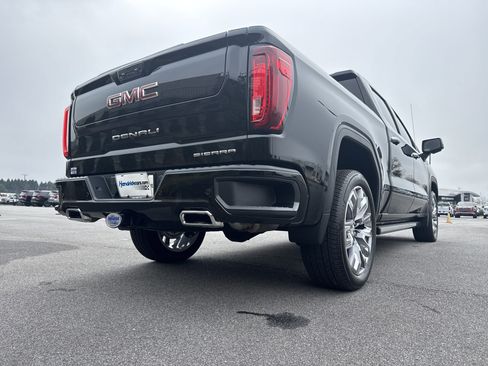 Used 2022 GMC Sierra 1500 Denali w/ Denali Reserve Package image 10
