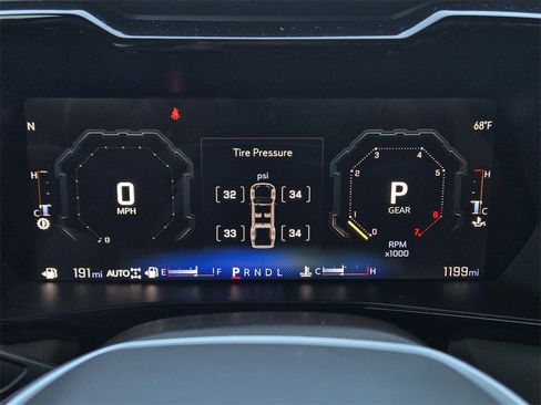 Used 2026 Chevrolet Colorado ZR2 w/ Technology Package image 6