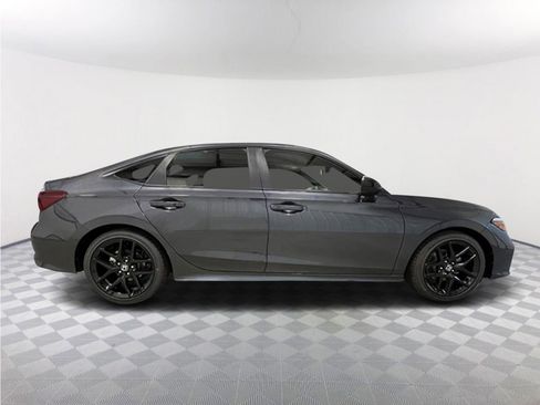 Used 2025 Honda Civic Sport image 10