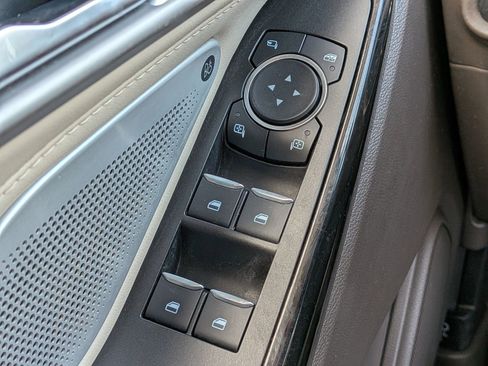 Certified 2021 Ford Explorer Platinum w/ Equipment Group 601A image 27