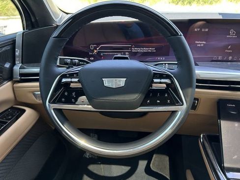 New 2026 Cadillac Escalade IQ Luxury 2 AWD/4WD image 13