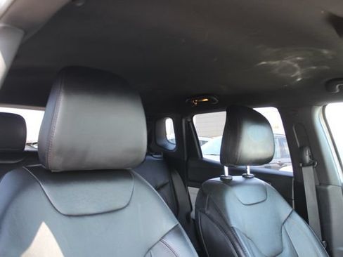 Used 2023 Jeep Compass Latitude AWD/4WD image 33
