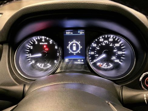 Used 2020 Nissan Rogue SL image 25