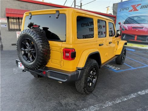 Used 2019 Jeep Wrangler Unlimited Sahara w/ Quick Order Package 24M Moab AWD/4WD image 6