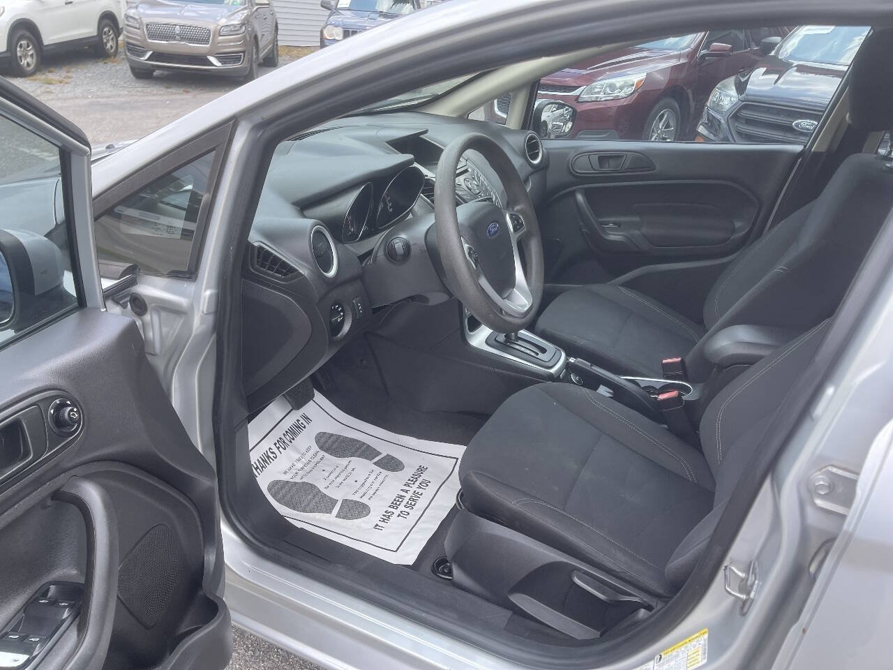Used 2019 Ford Fiesta SE FWD image 10