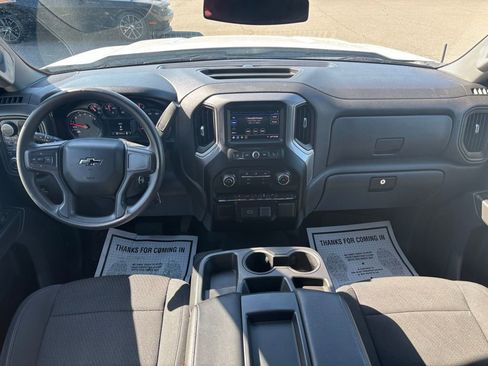 Used 2020 Chevrolet Silverado 1500 Custom w/ Custom Value Package AWD/4WD image 14