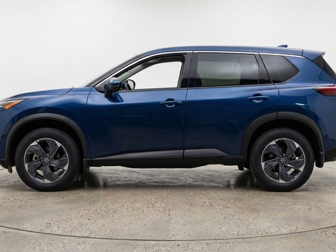 Used 2025 Nissan Rogue SV FWD image 5