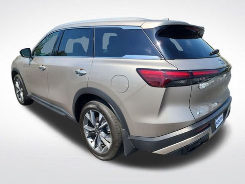 Used 2025 INFINITI QX60 Luxe w/ Vision Package image 3