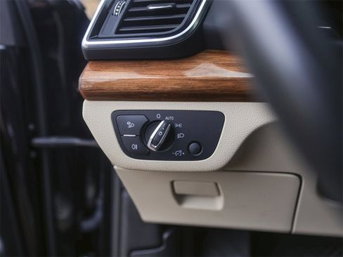 Used 2022 Audi Q5 2.0T Premium image 20