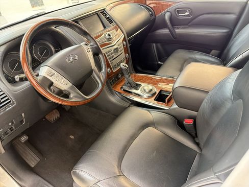 Used 2019 INFINITI QX80 Luxe AWD/4WD image 4