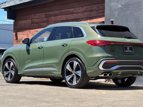 Used 2025 Audi SQ5 Premium Plus AWD/4WD image 6