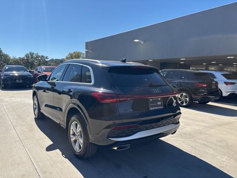 Certified 2025 Audi Q5 Premium w/ Convenience Package image 8