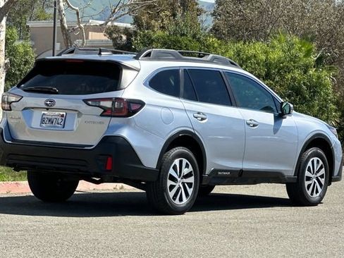 Used 2022 Subaru Outback Premium w/ Popular Package #1 AWD/4WD image 4