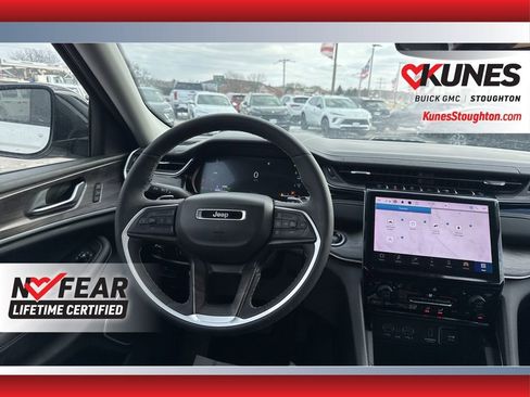 Used 2022 Jeep Grand Cherokee Limited 4xe image 43