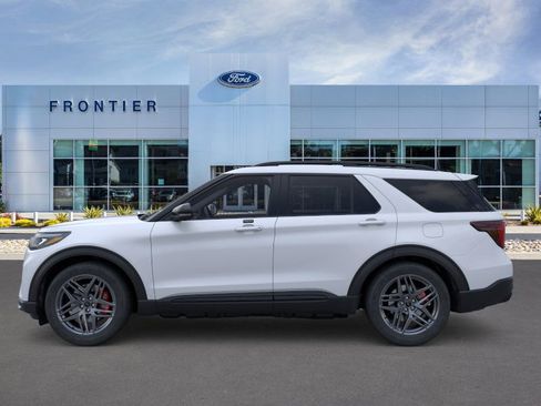 New 2026 Ford Explorer ST image 3