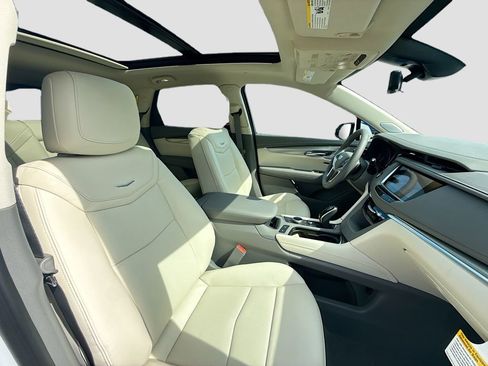 New 2025 Cadillac XT5 Premium Luxury w/ Technology Package image 30